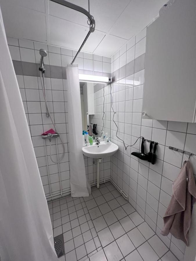 Room In Central Location Осло Экстерьер фото